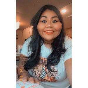 Meet your Posher, Gabriela